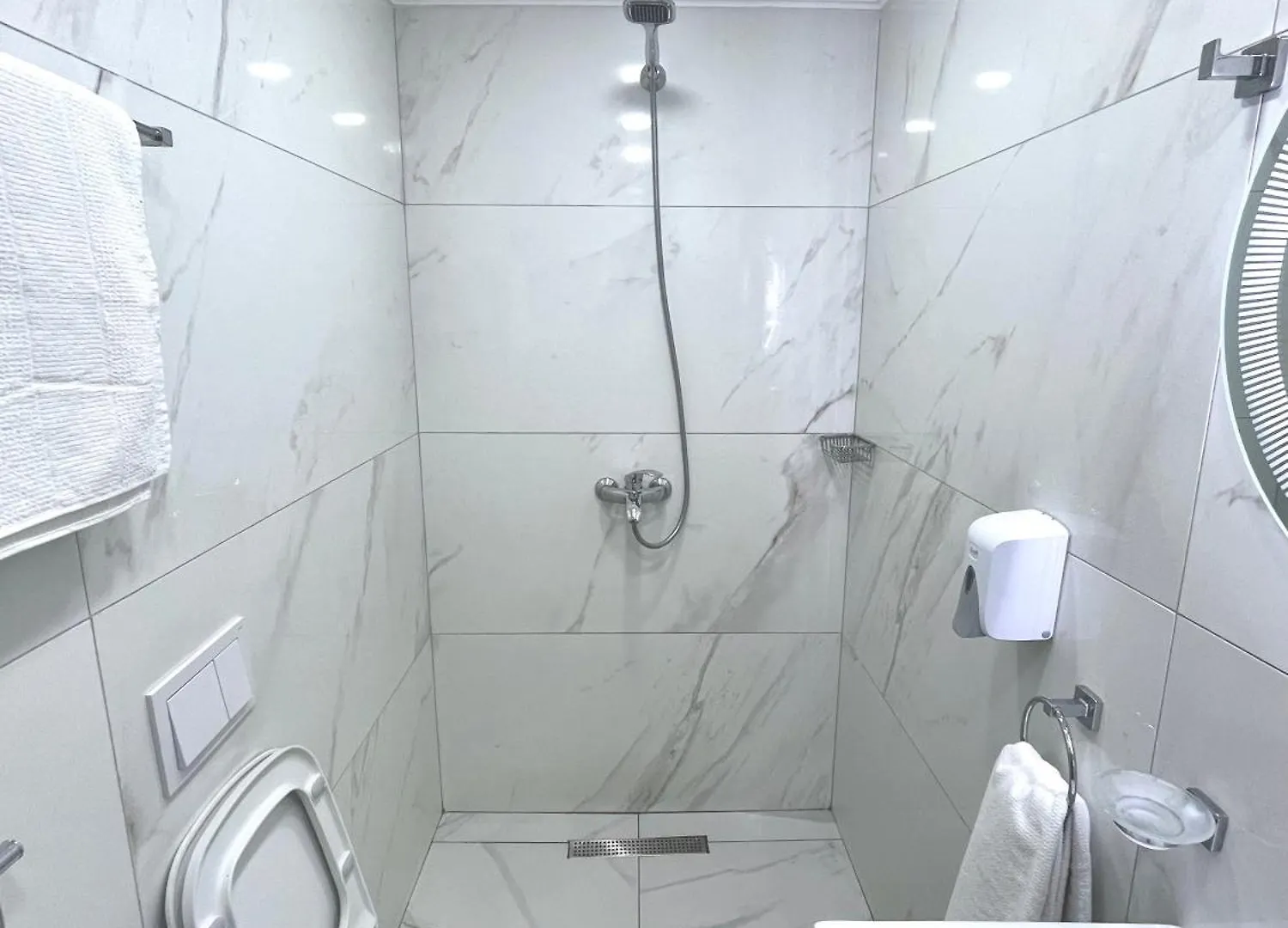 Tirana Nn Central Apartments 2